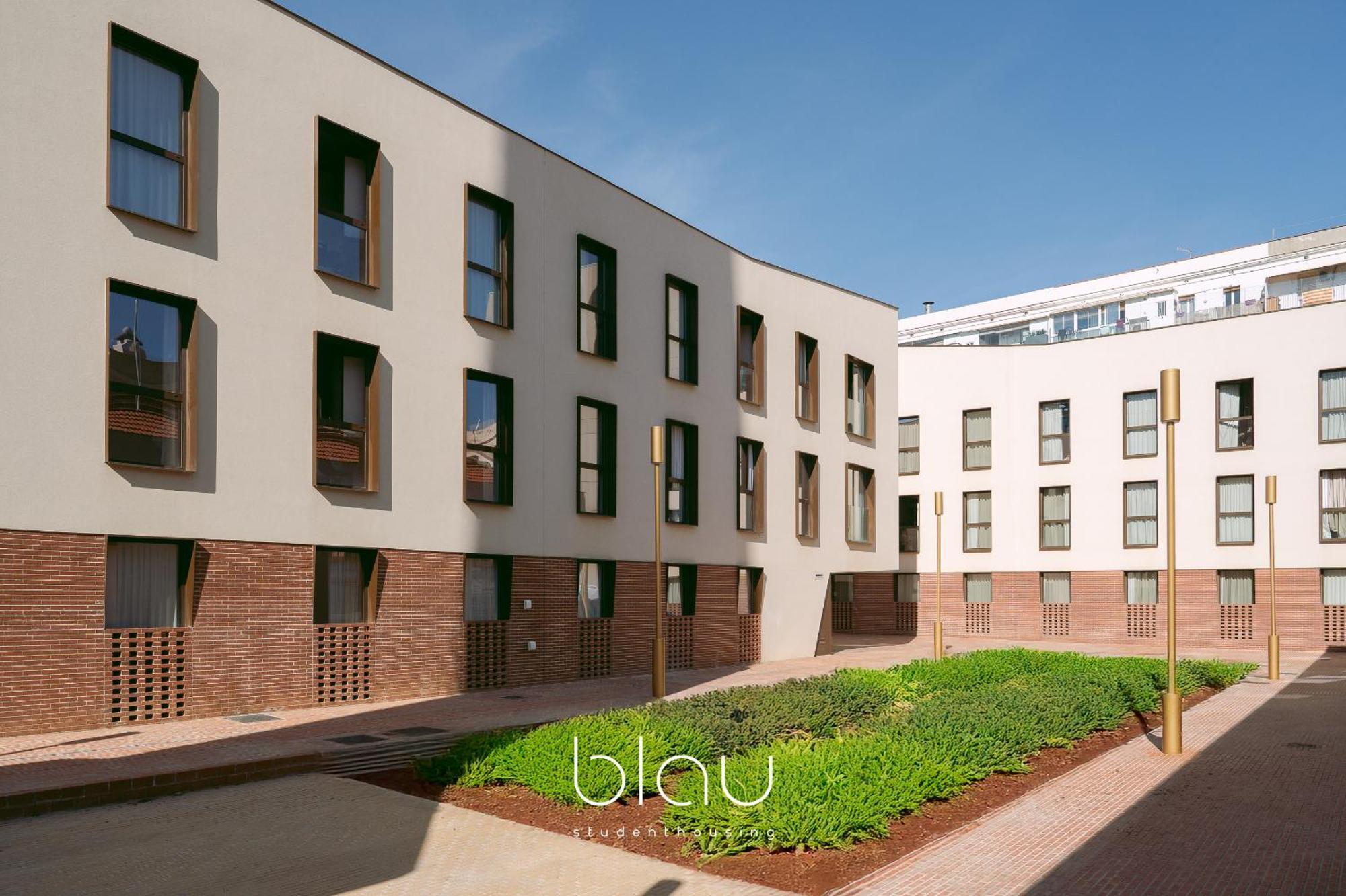 Blau Student Housing - Students Only — Photos 3